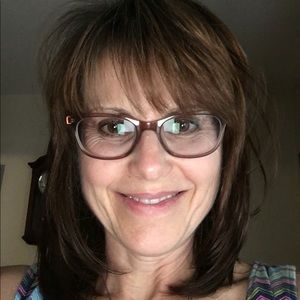 Meet your Posher, Laurel